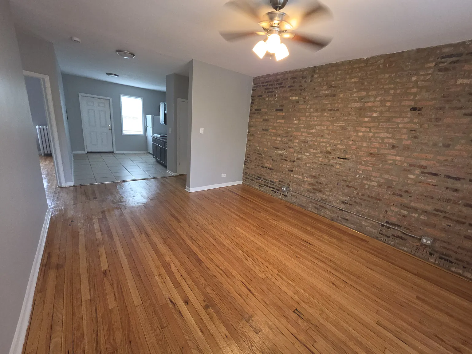 2 bed, 1.0 bath, 1000 sqft, $1,450 — Photo 2