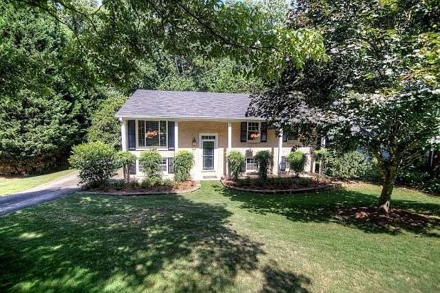 1st image of 2661 Rolling View Dr SE