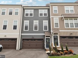 1687 Aspen Poplar Rd, Dumfries, VA 22026