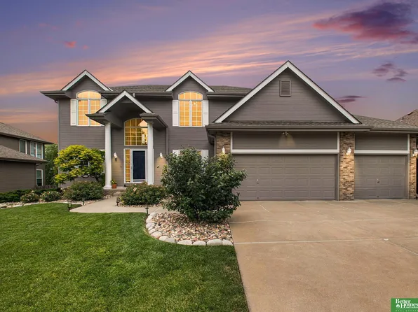17312 Wirt St, Omaha, NE 68116
