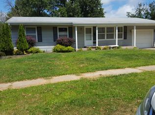 6042 Westview Ave SW, Cedar Rapids, IA 52404