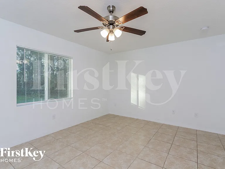 5569 Landry Ave — Photo 7