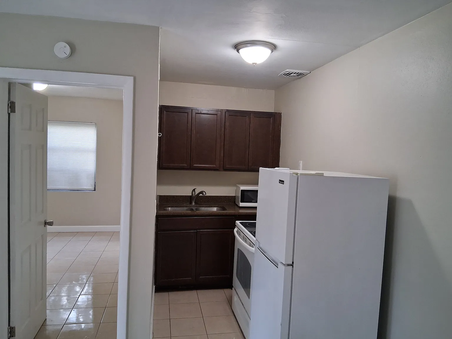 5643 Merrill Rd — Photo 4