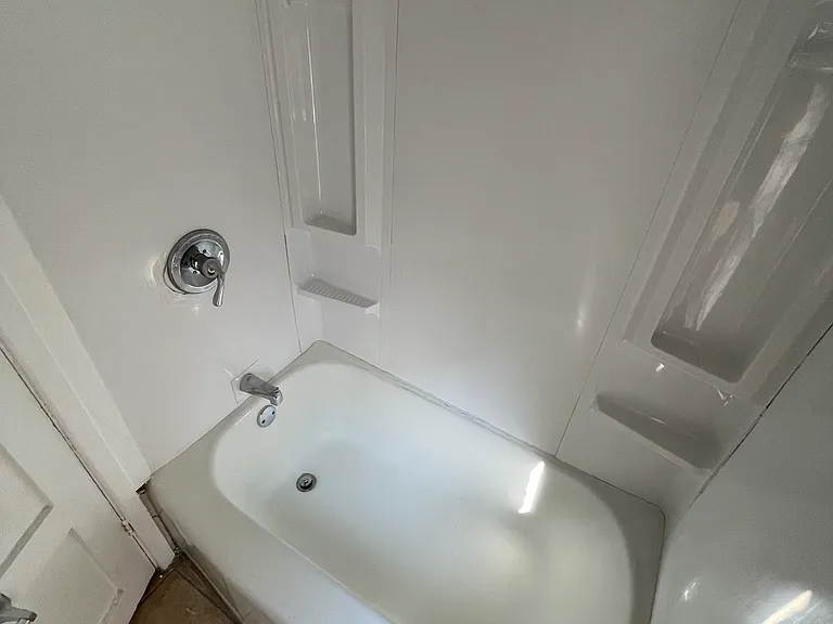 600 SW 6th Ave #3 — Photo 9