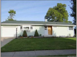 265 Glenhurst Rd, Tonawanda, NY 14150