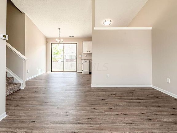 3rd image of 2764 Beal Dr