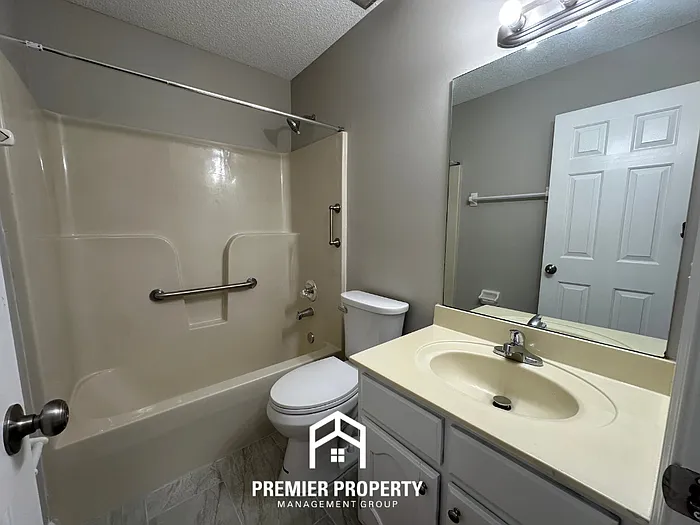 993 Nolan Ln — Photo 18