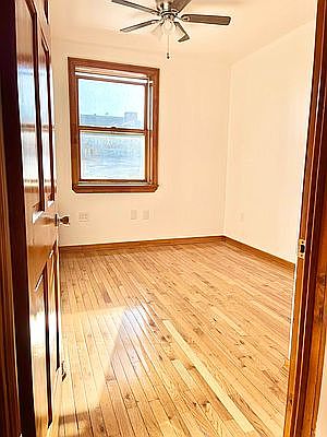 2nd image of 720 Leonard St #L