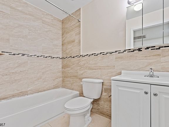 5th image of 453-455 Washington St #1