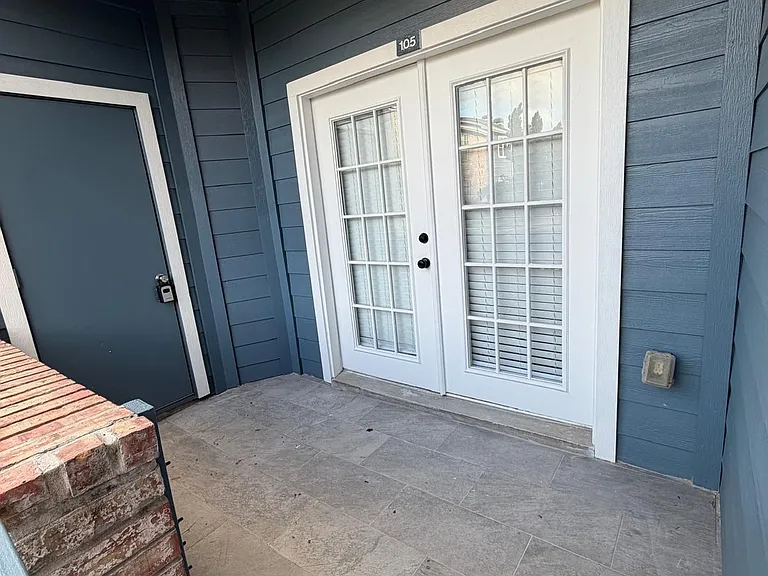 2323 Fairwind Rd #105 — Photo 33