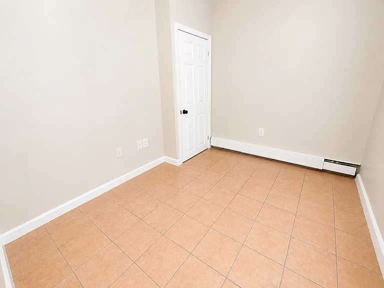 114 Lyons Ave #1 — Photo 19