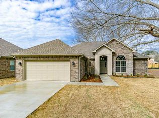 1145 Country Clb, Conway, AR 72034