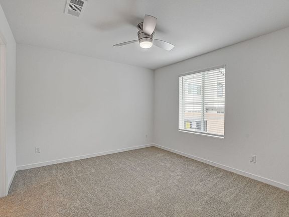 5th image of 6154 Garden Oasis St