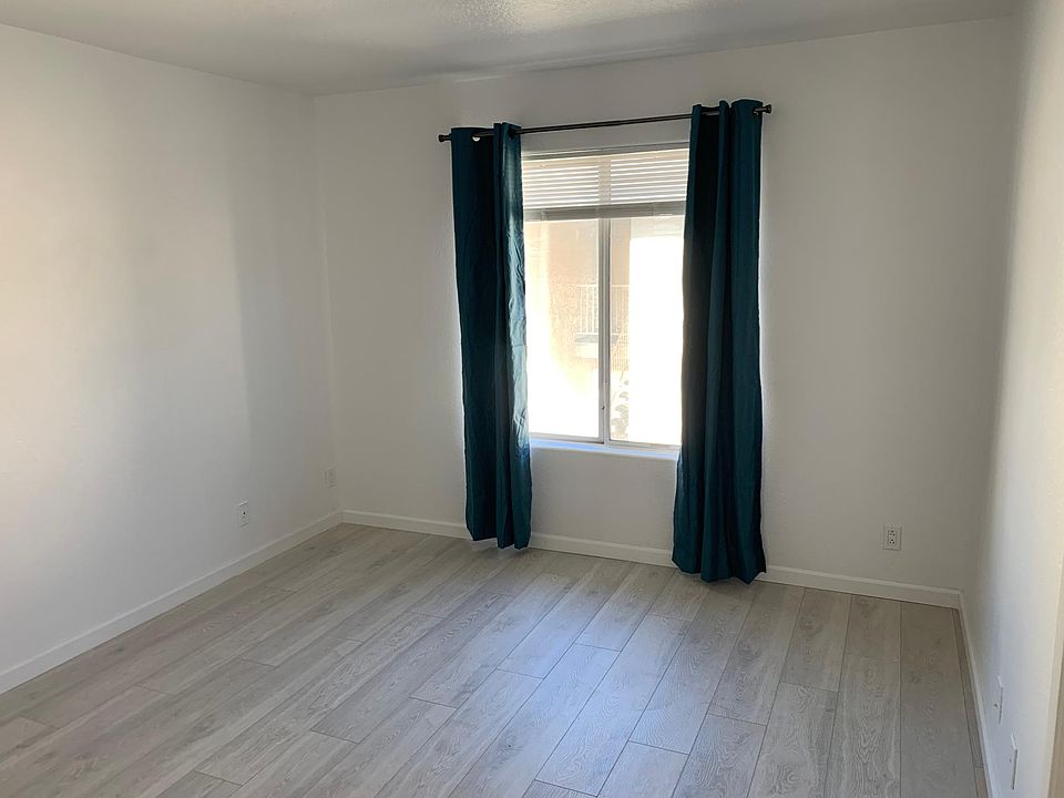 2nd image of 437 N Chester Ave #208