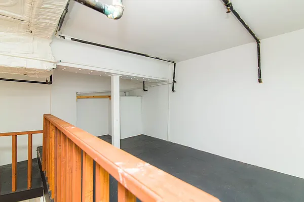 Rented by Nooklyn NYC LLC | media 7