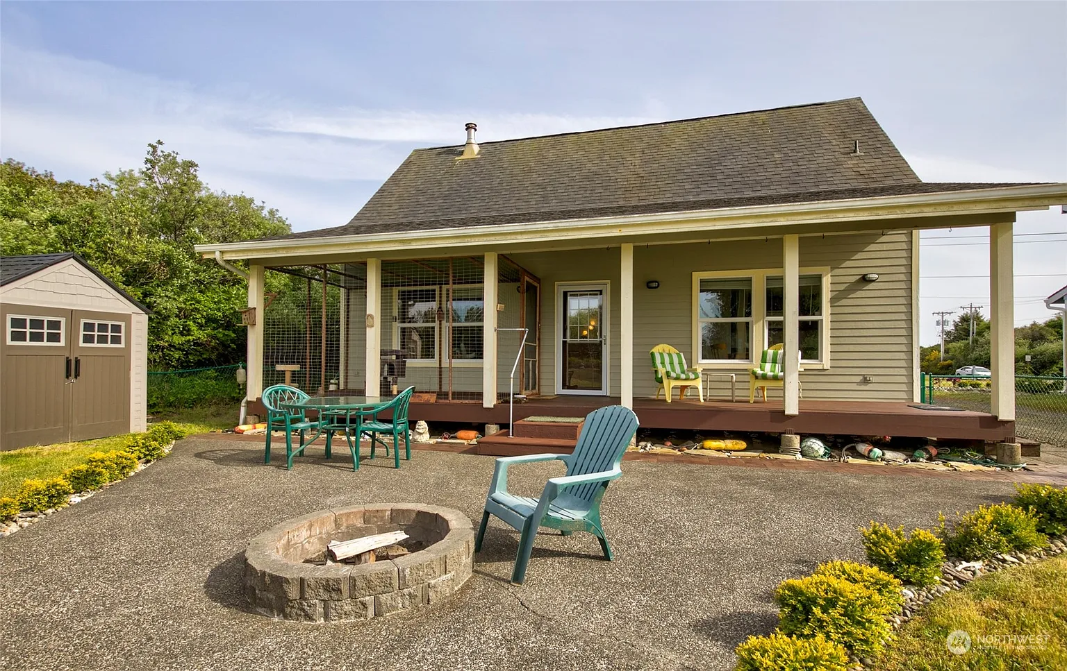 360 Marine View Drive SW photo 1