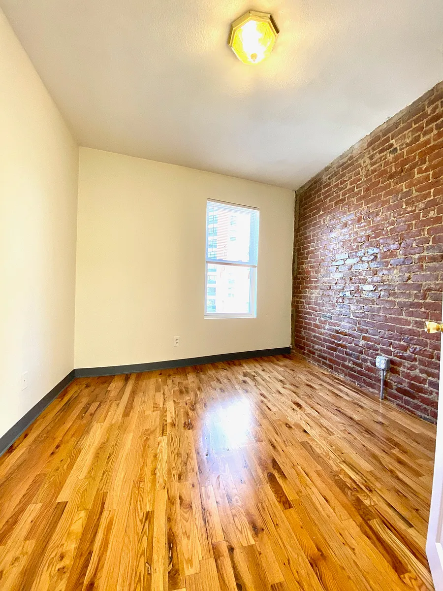 Building Photo - 838 Huntington Ave #3