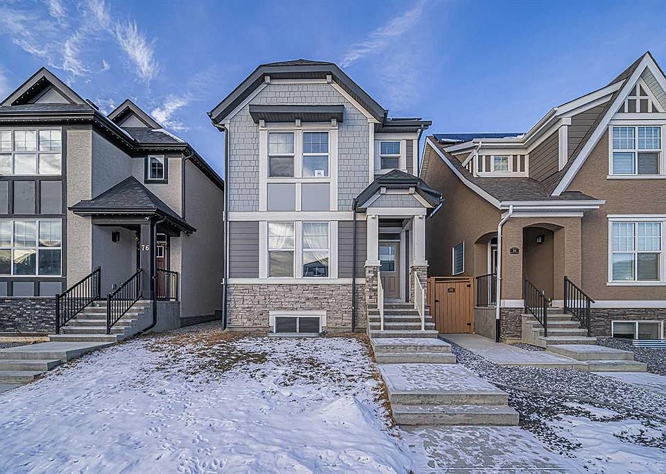 1st image of 80 S Magnolia Way SE