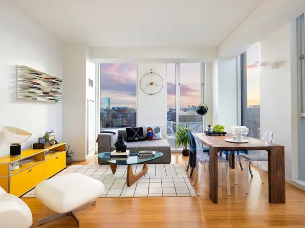 2 Earhart St Unit 904, Cambridge, MA 02141