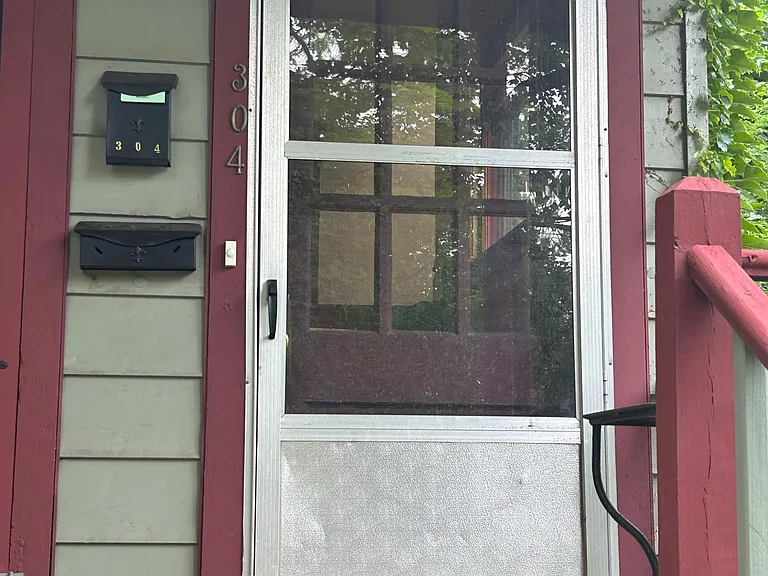 304 Burr Oak St — Photo 5