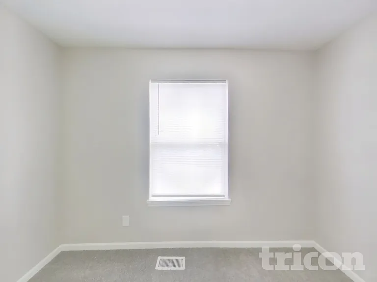 4229 Sycamore Ct — Photo 11