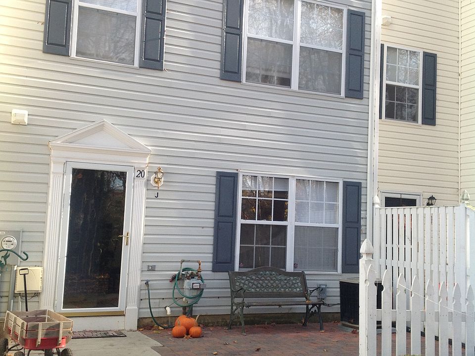 1st image of 20 Ironstone Ct APT J