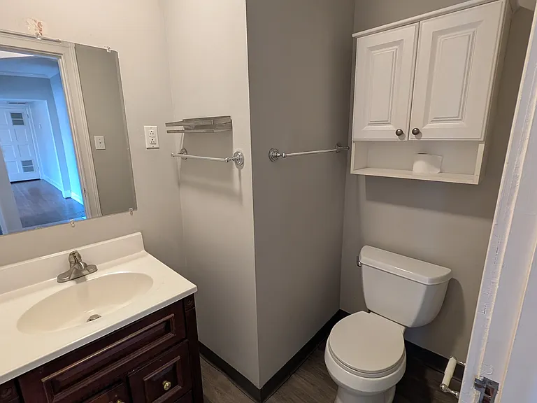 2112 Arlington Ave — Photo 8