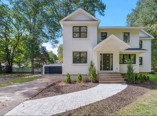 54 Brook St, Closter, NJ 07624