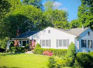 80 Oak Ridge Rd, Pleasantville, NY 10570