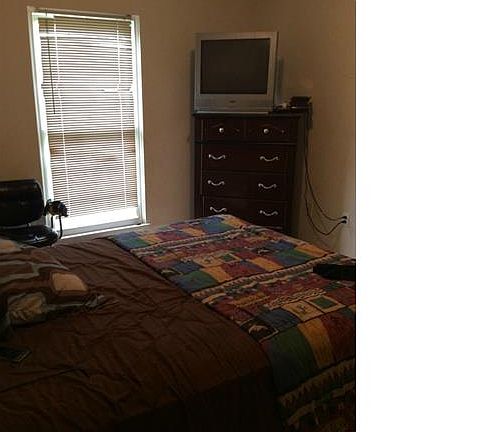 4th image of 879 Pleasant St #763