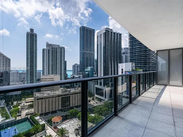 45 SW 9th St, Miami, FL