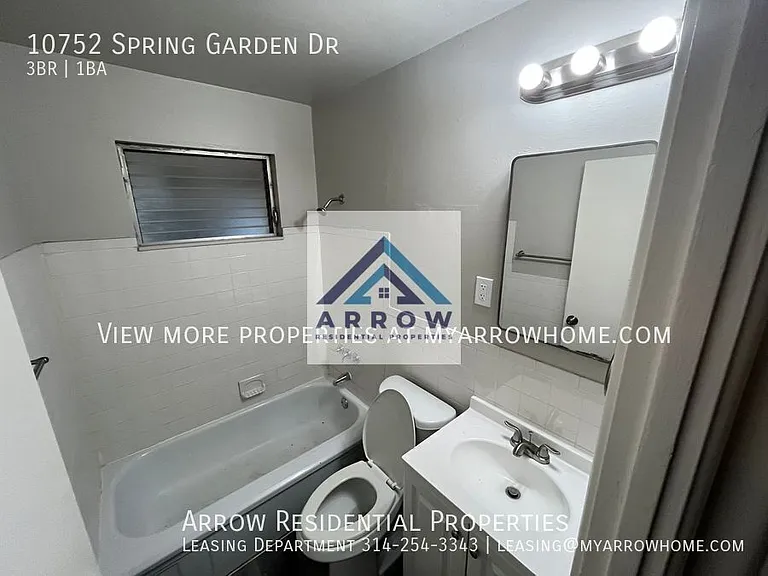 10752 Spring Garden Dr — Photo 2