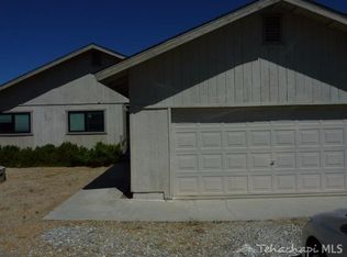 25640 Jacaranda Dr, Tehachapi, CA 93561
