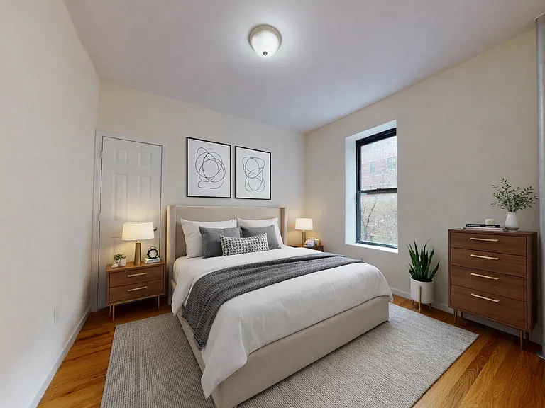 243 E 38th St #3C — Photo 2
