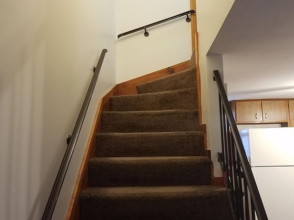 4th image of 26 Arlington St APT 3