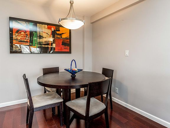 5th image of 20920 18th Ave APT 6E