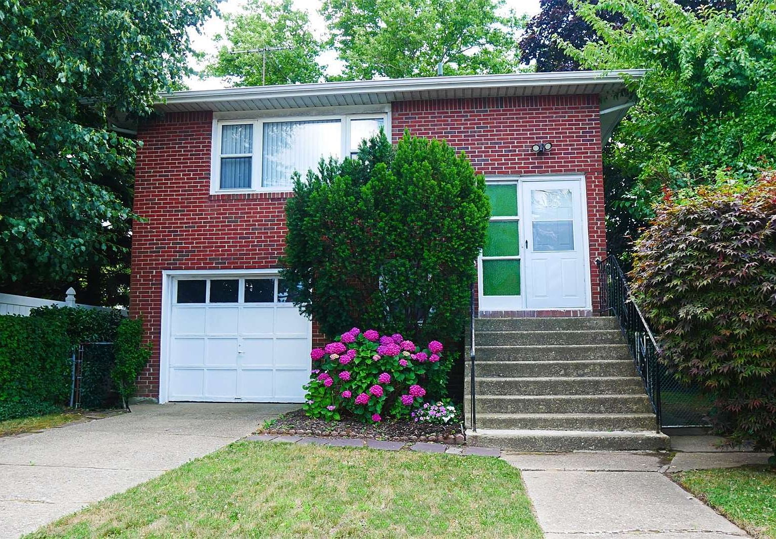 1373 Dutch Broadway, Valley Stream, NY 11580 Zillow