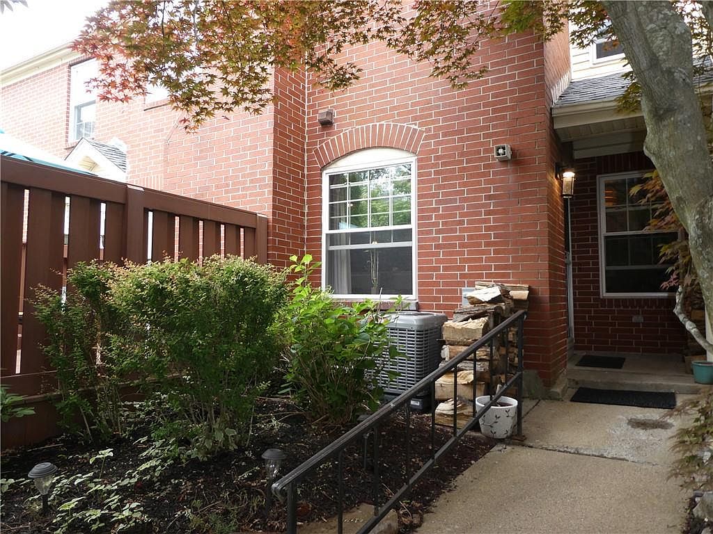 626 Smithfield Rd, North Providence, RI 02904 Zillow