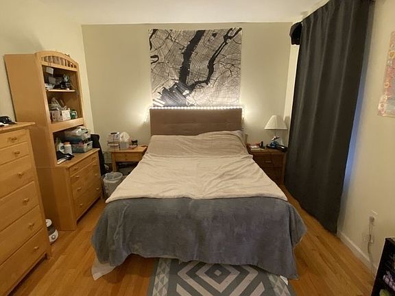 4th image of 2255 33rd St APT 2A
