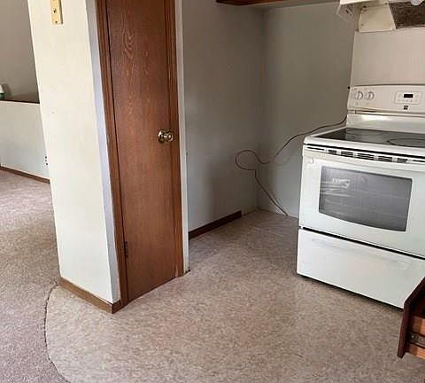 4th image of 1101 Reale Ave