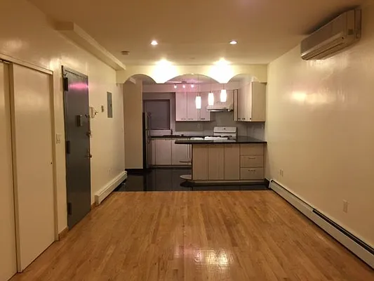 Rented by Chase Global Realty Corp | media 5