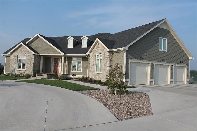 1st image of 1804 S Sternberg Ct