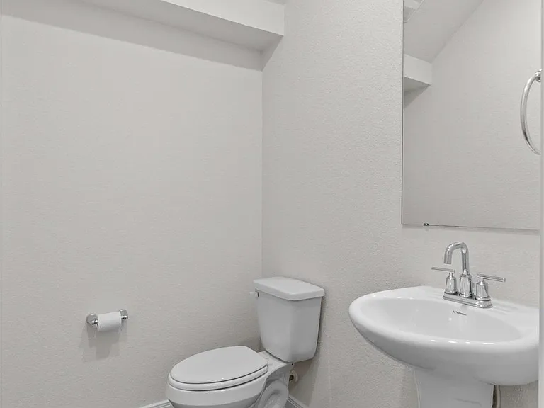 228 Brooklyn Dr — Photo 18