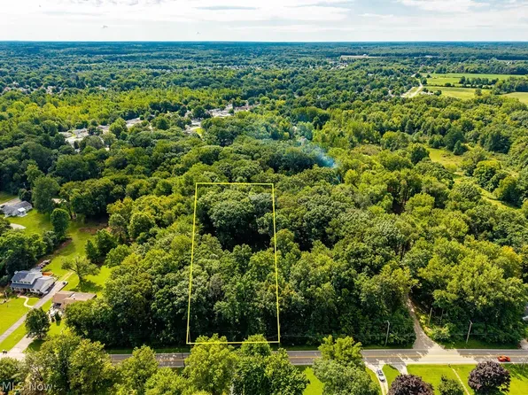 48081 N Ridge Rd, Amherst, OH 44001