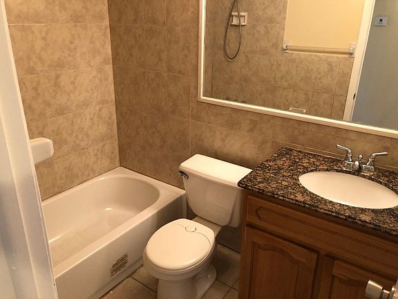 4th image of 9014 Hickory Cir