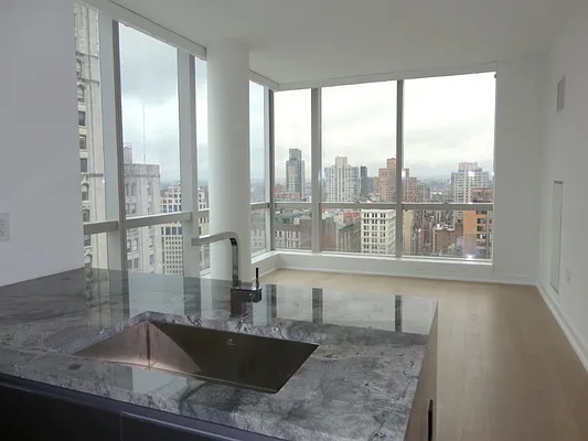 Rented by Sotheby's International Realty | media 25