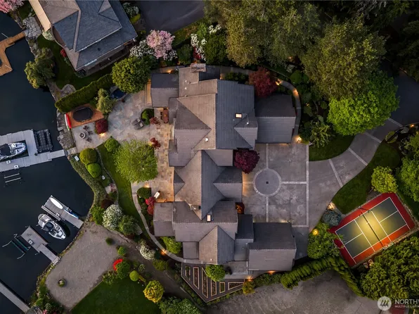 3607 E Lake Sammamish Shore Lane NE, Sammamish, WA 98074