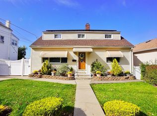 20 Graves St, Staten Island, NY 10314