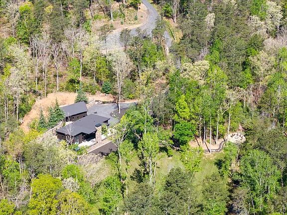 4th image of 545 Cowart Mountain Rd
