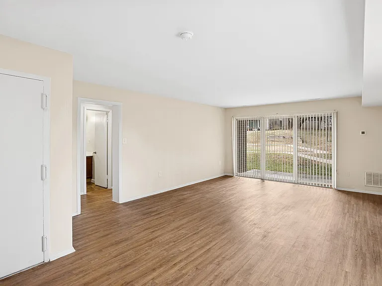Maplewood Villas — Photo 4
